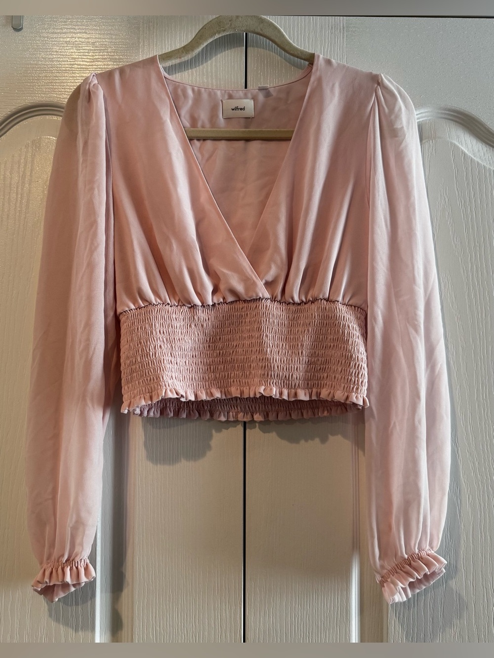 Wilfred Aritzia Soft Pink Long Sleeve V-neck Smocked Waist Blouse - Size M - Picture 4 of 6